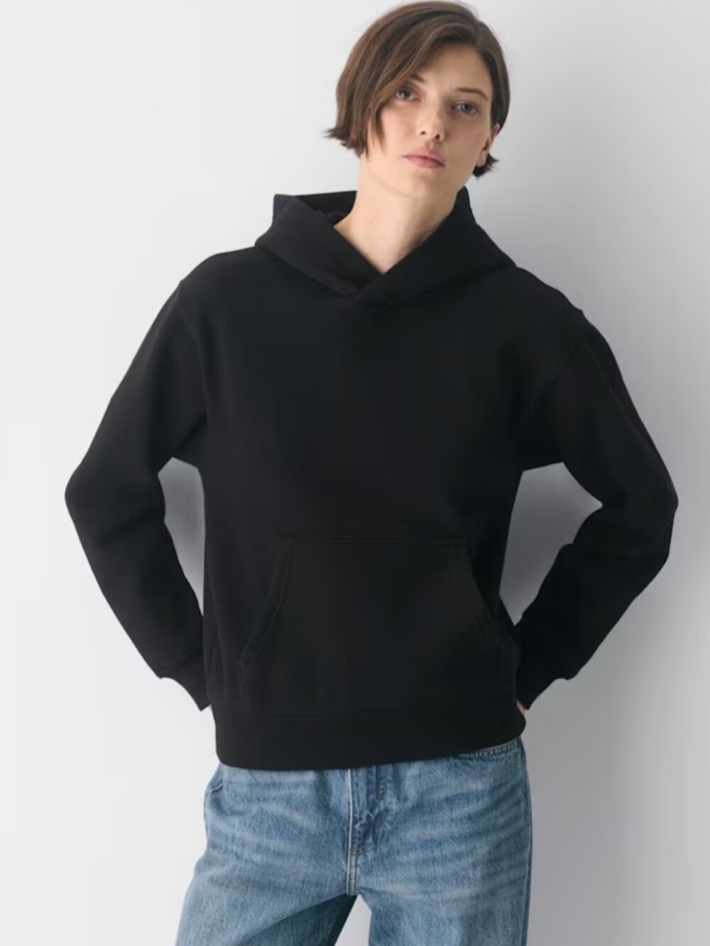 NWT Aritzia Sweatfleece PERFECT HOODIE Black